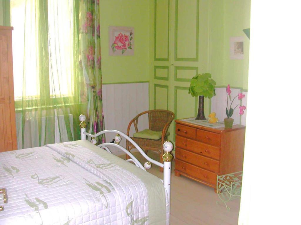 Chambres D'Hotes Les Pensees Douces 오세르 객실 사진